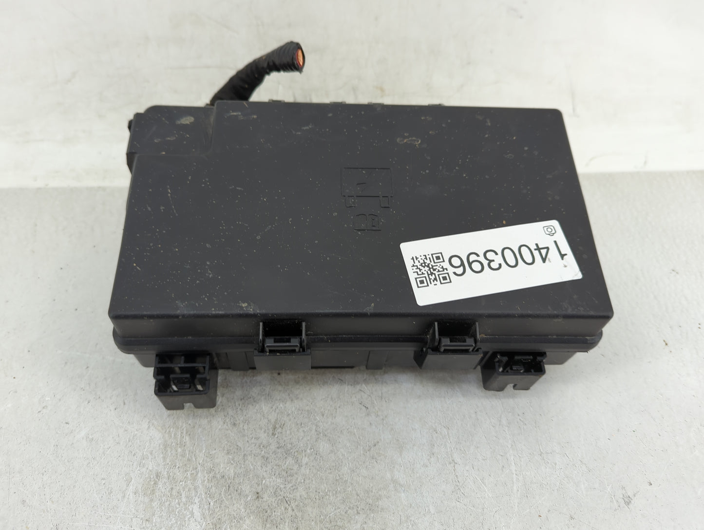 2014 Jeep Grand Cherokee Fusebox Fuse Box Panel Relay Module P/N:68137439AC Fits OEM Used Auto Parts - Oemusedautoparts1.com