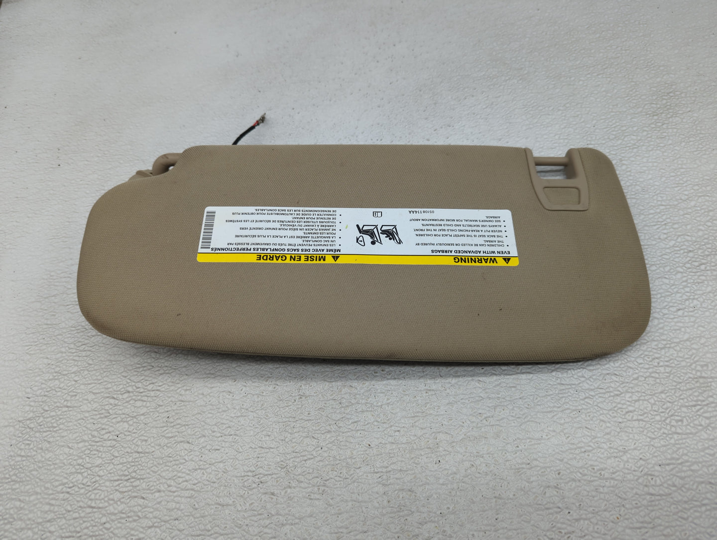 2014-2022 Jeep Grand Cherokee Sun Visor Shade Replacement Passenger Right Mirror Fits OEM Used Auto Parts - Oemusedautoparts
