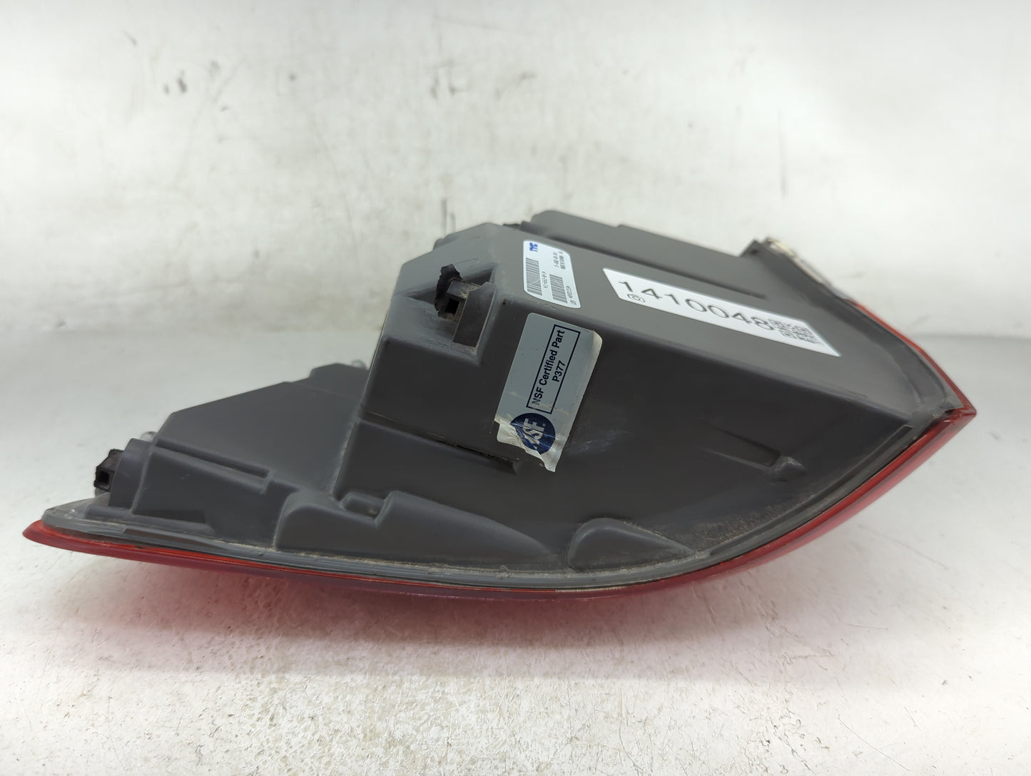 2015-2021 Jeep Grand Cherokee Tail Light Assembly Driver Left OEM P/N:68110017AE Fits Fits 2015 2016 2017 2018 2019 2020 202