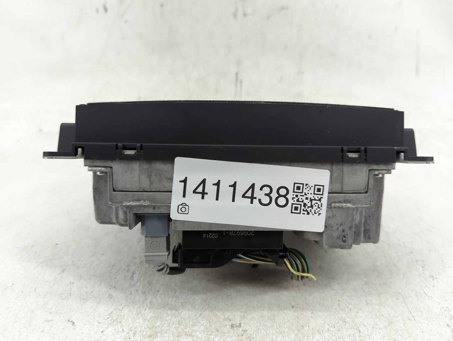 2014 Jeep Grand Cherokee Radio AM FM Cd Player Receiver Replacement P/N:6434C-BE2802 Fits OEM Used Auto Parts - Oemusedautop