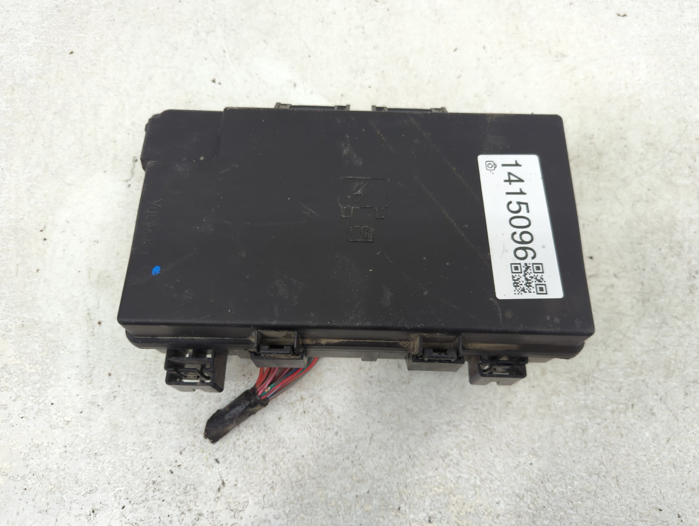 2014 Jeep Grand Cherokee Fusebox Fuse Box Panel Relay Module P/N:7140-1980-30 68194607AD Fits OEM Used Auto Parts - Oemuseda