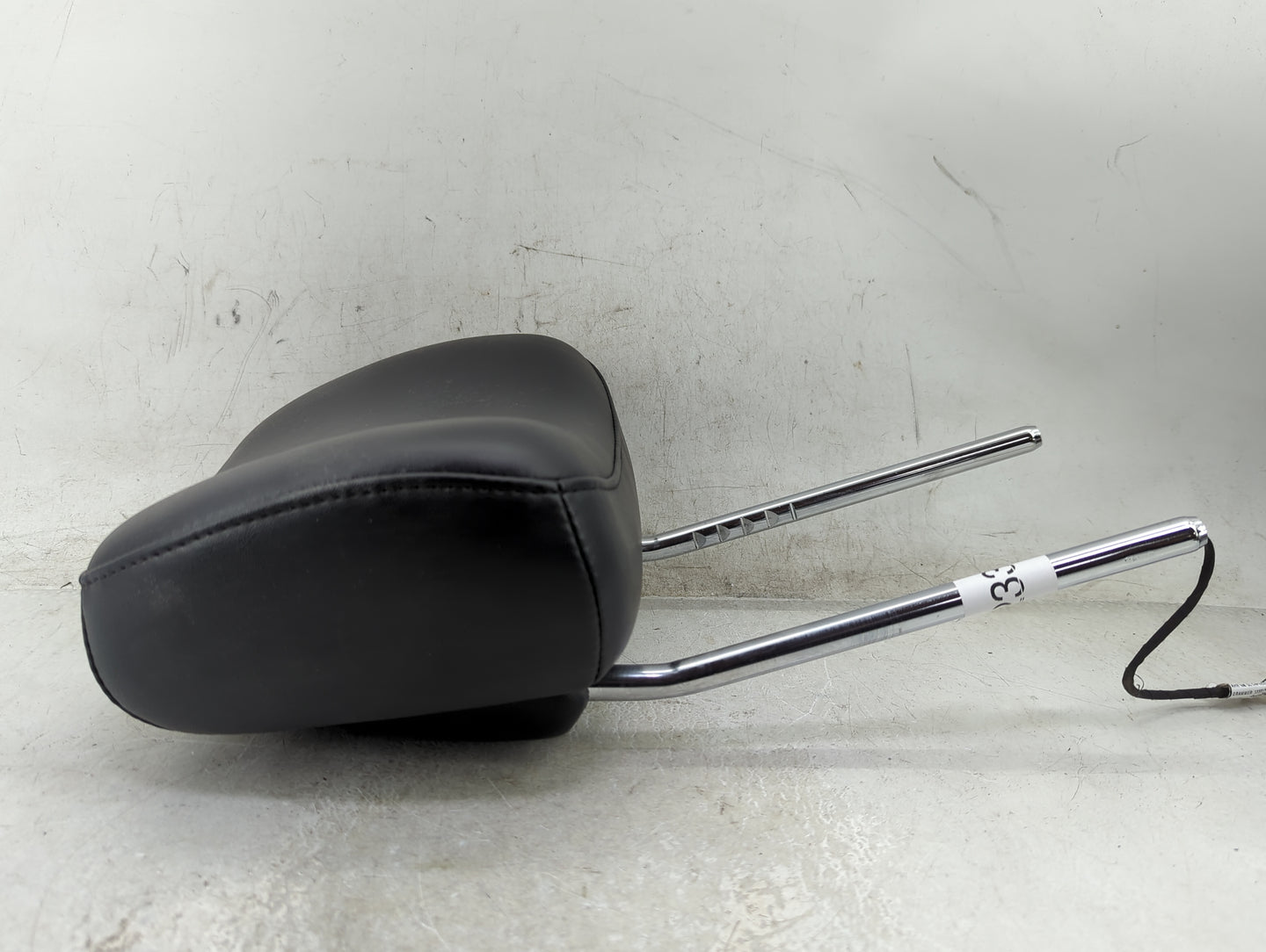 2014 Jeep Grand Cherokee Headrest Head Rest Front Driver Passenger Seat - Oemusedautoparts1.com