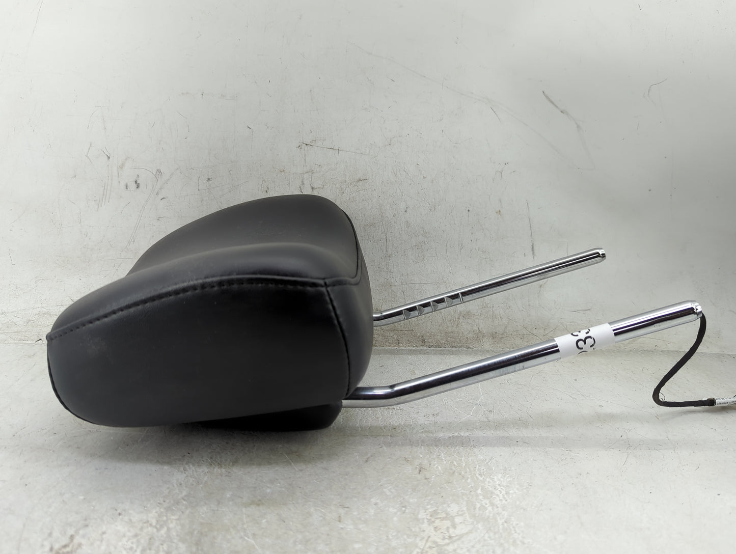 2014 Jeep Grand Cherokee Headrest Head Rest Front Driver Passenger Seat - Oemusedautoparts1.com