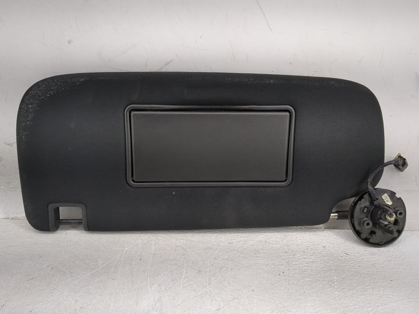 2014-2022 Jeep Grand Cherokee Sun Visor Shade Replacement Driver Left Mirror Fits OEM Used Auto Parts - Oemusedautoparts1.co