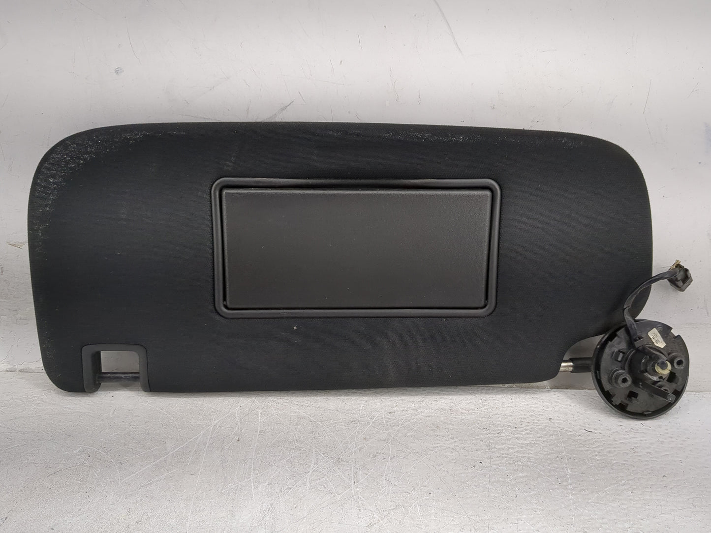 2014-2022 Jeep Grand Cherokee Sun Visor Shade Replacement Driver Left Mirror Fits OEM Used Auto Parts - Oemusedautoparts1.co