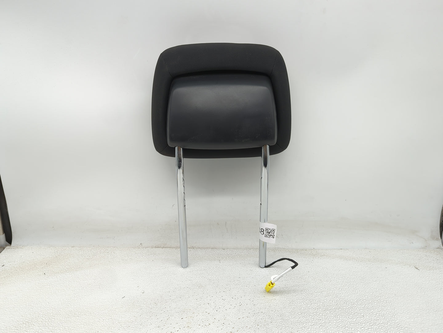 2014-2022 Jeep Grand Cherokee Headrest Head Rest Rear Seat Fits Fits 2014 2015 2016 2017 2018 2019 2020 2021 2022 OEM Used A