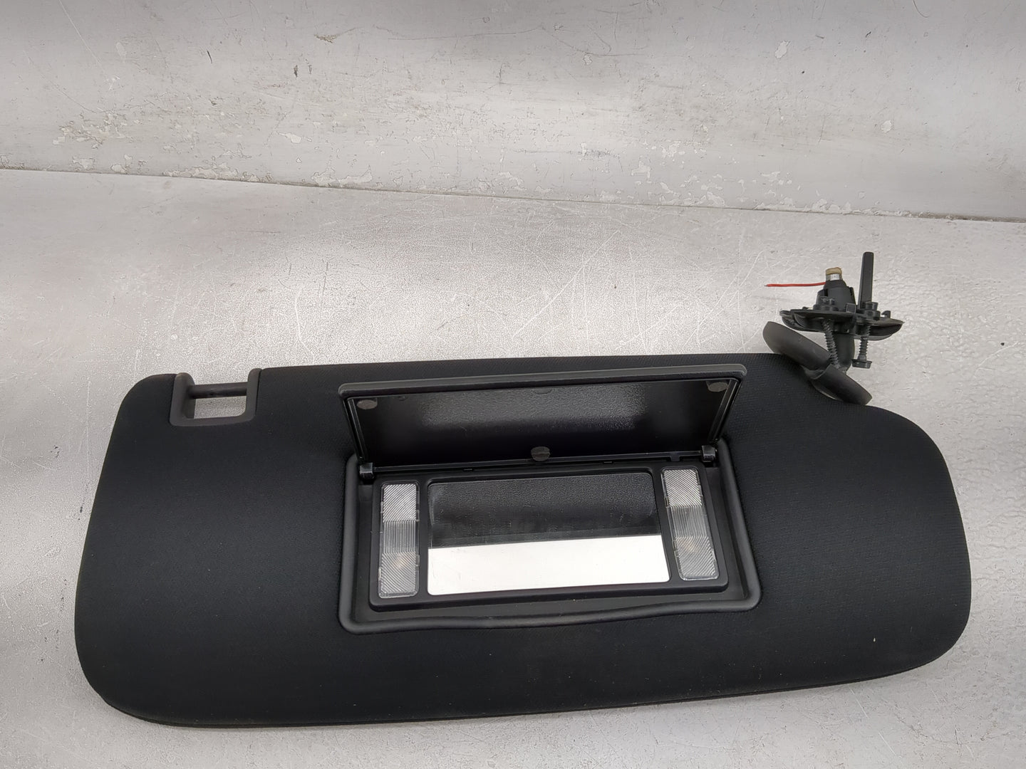 2014-2022 Jeep Grand Cherokee Sun Visor Shade Replacement Passenger Right Mirror Fits OEM Used Auto Parts - Oemusedautoparts