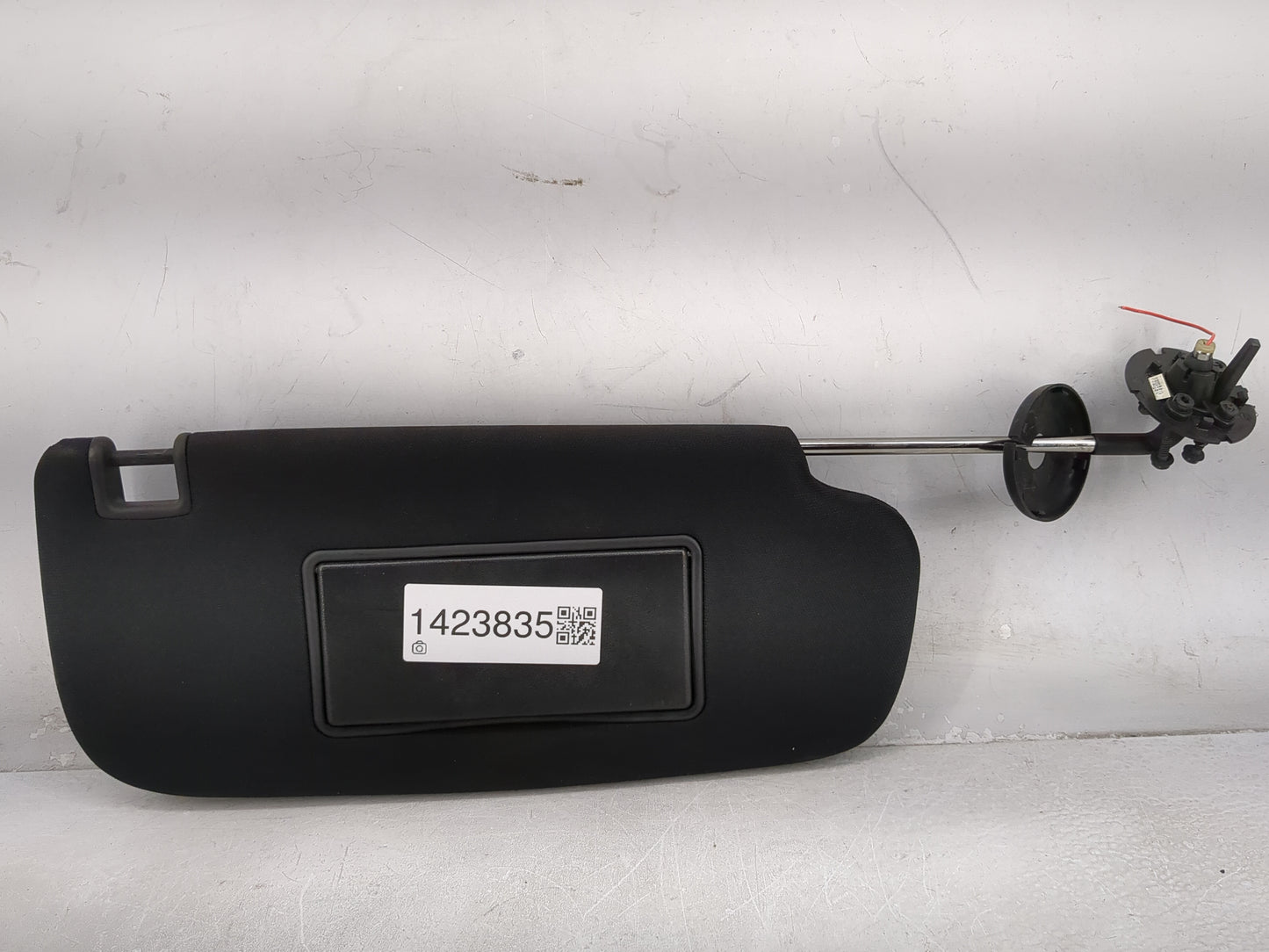 2014-2022 Jeep Grand Cherokee Sun Visor Shade Replacement Passenger Right Mirror Fits OEM Used Auto Parts - Oemusedautoparts