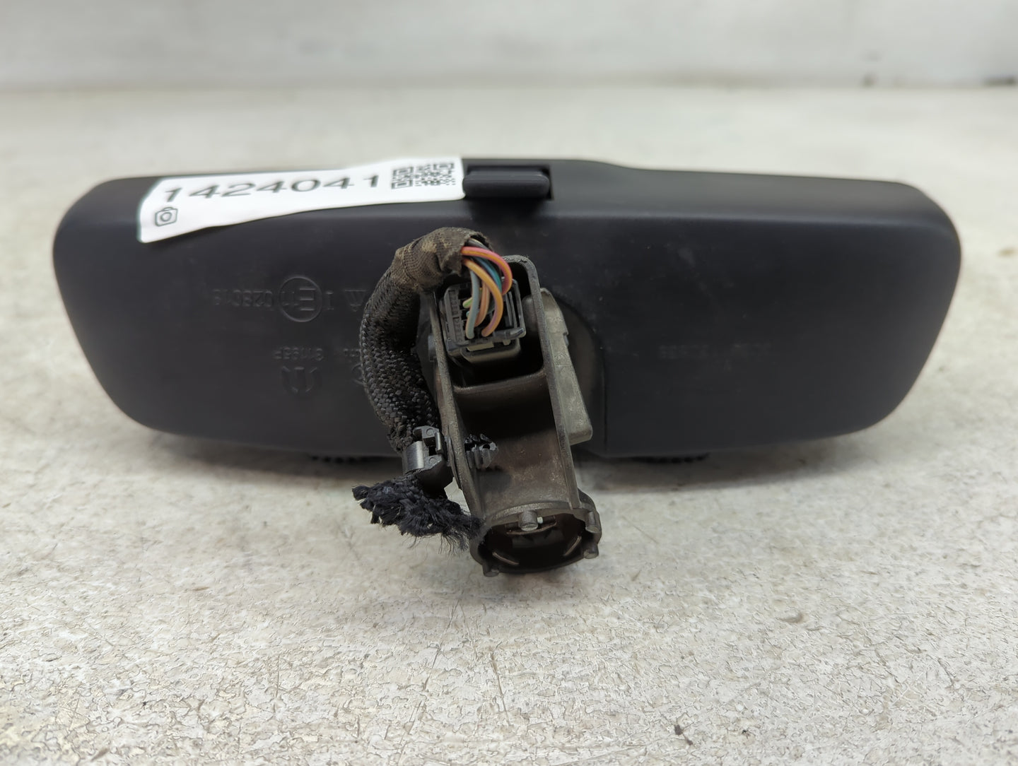 2014-2015 Jeep Grand Cherokee Interior Rear View Mirror Replacement OEM P/N:68144051AB Fits Fits 2014 2015 OEM Used Auto Par