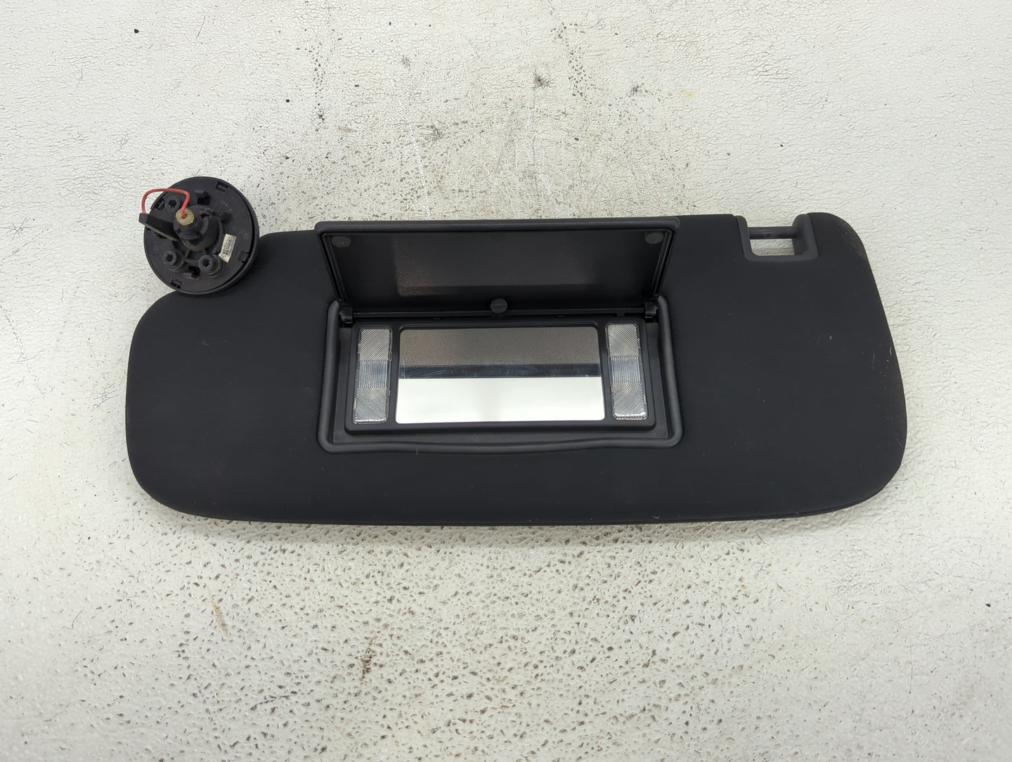 2014-2022 Jeep Grand Cherokee Sun Visor Shade Replacement Driver Left Mirror Fits OEM Used Auto Parts - Oemusedautoparts1.co