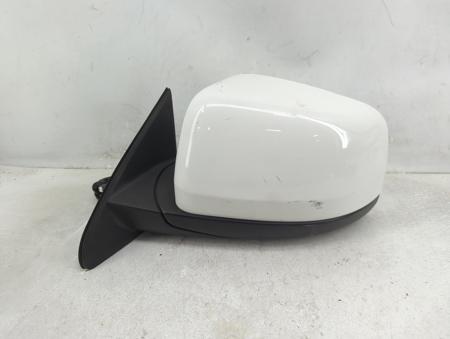 2011-2022 Jeep Grand Cherokee Driver Side View Mirror - Left Door Mirror OEM Used - Oemusedautoparts1.com