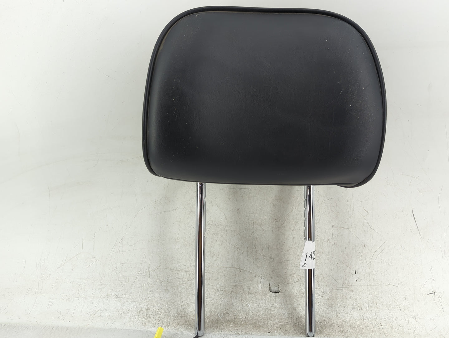 2014 Jeep Grand Cherokee Headrest Head Rest Front Driver Seat Black - Oemusedautoparts1.com