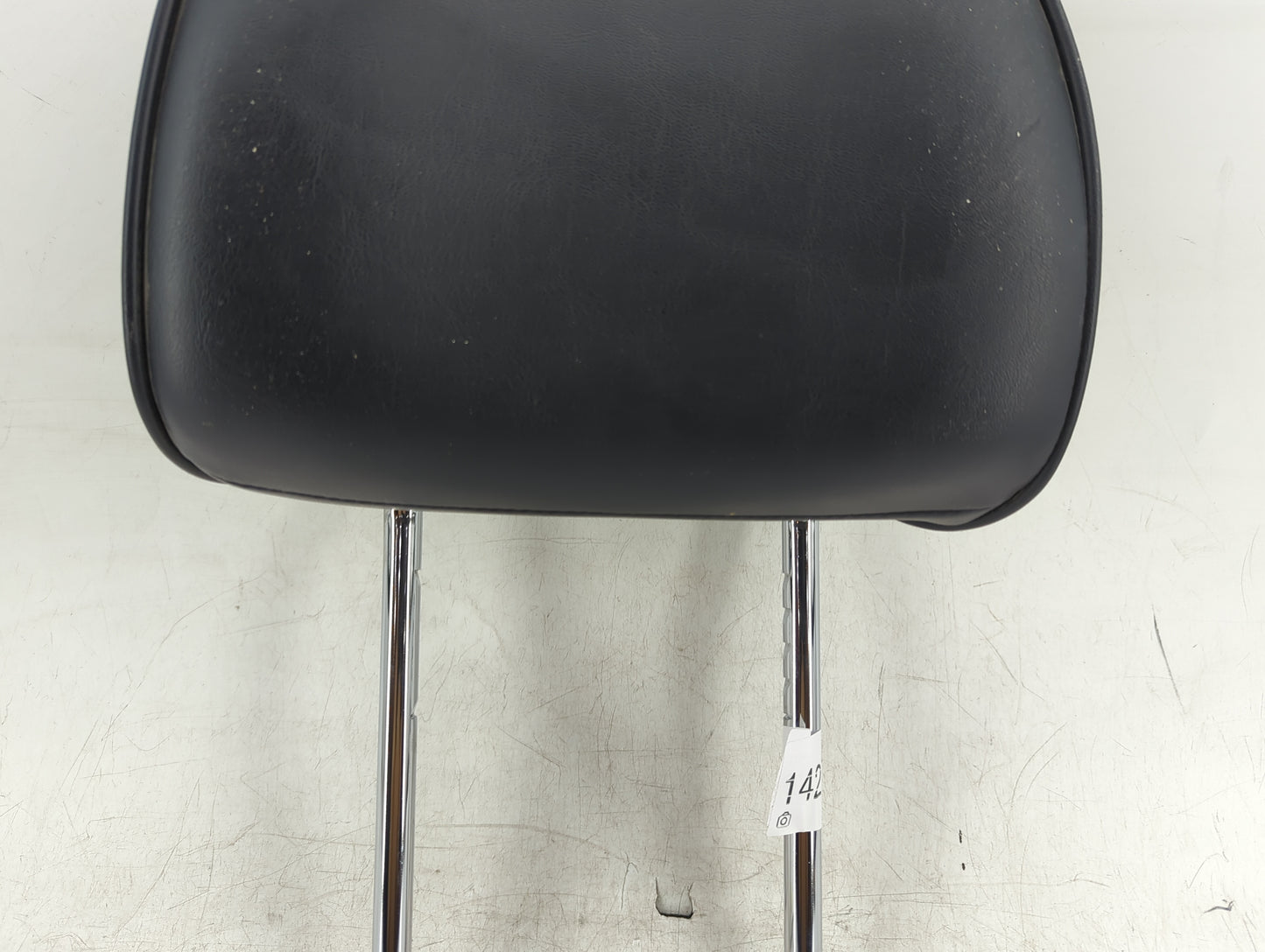 2014 Jeep Grand Cherokee Headrest Head Rest Front Driver Seat Black - Oemusedautoparts1.com