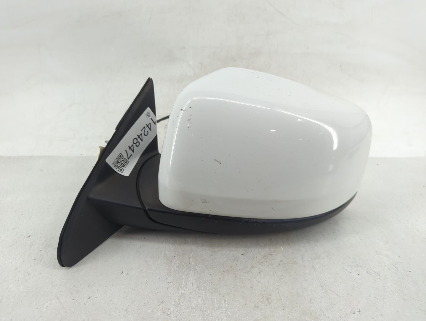 2011-2022 Jeep Grand Cherokee Driver Side View Mirror - Left Door Mirror OEM Used - Oemusedautoparts1.com