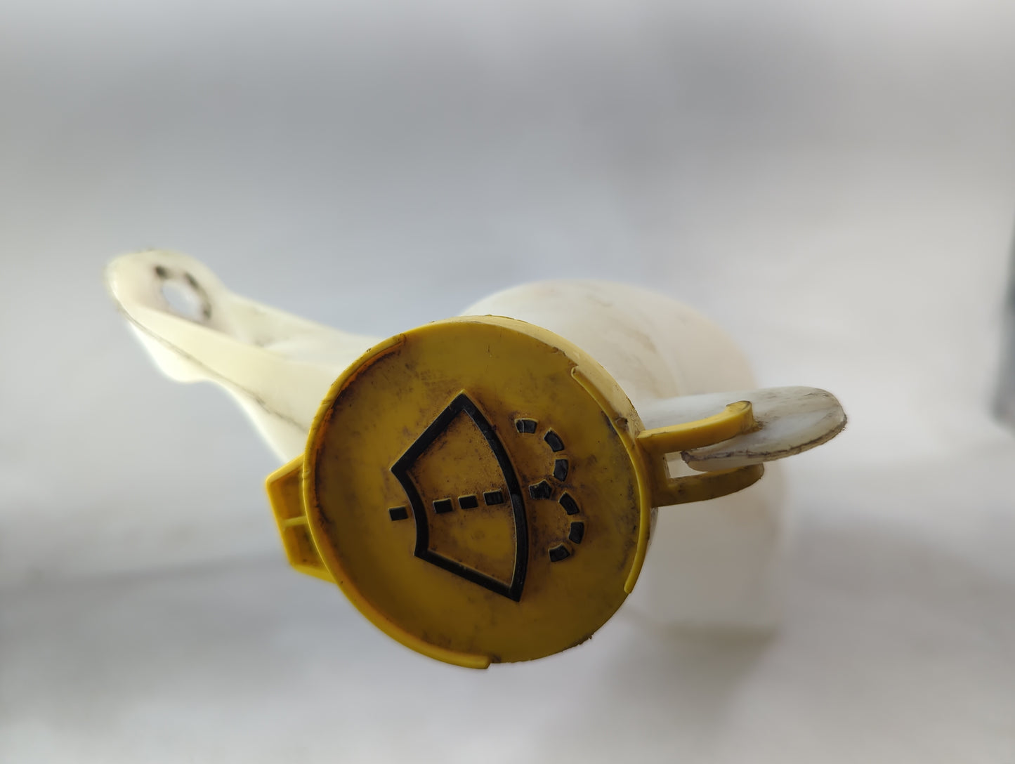 2014 Jeep Grand Cherokee Windshield Washer Fluid Reservoir Bottle Oem - Oemusedautoparts1.com