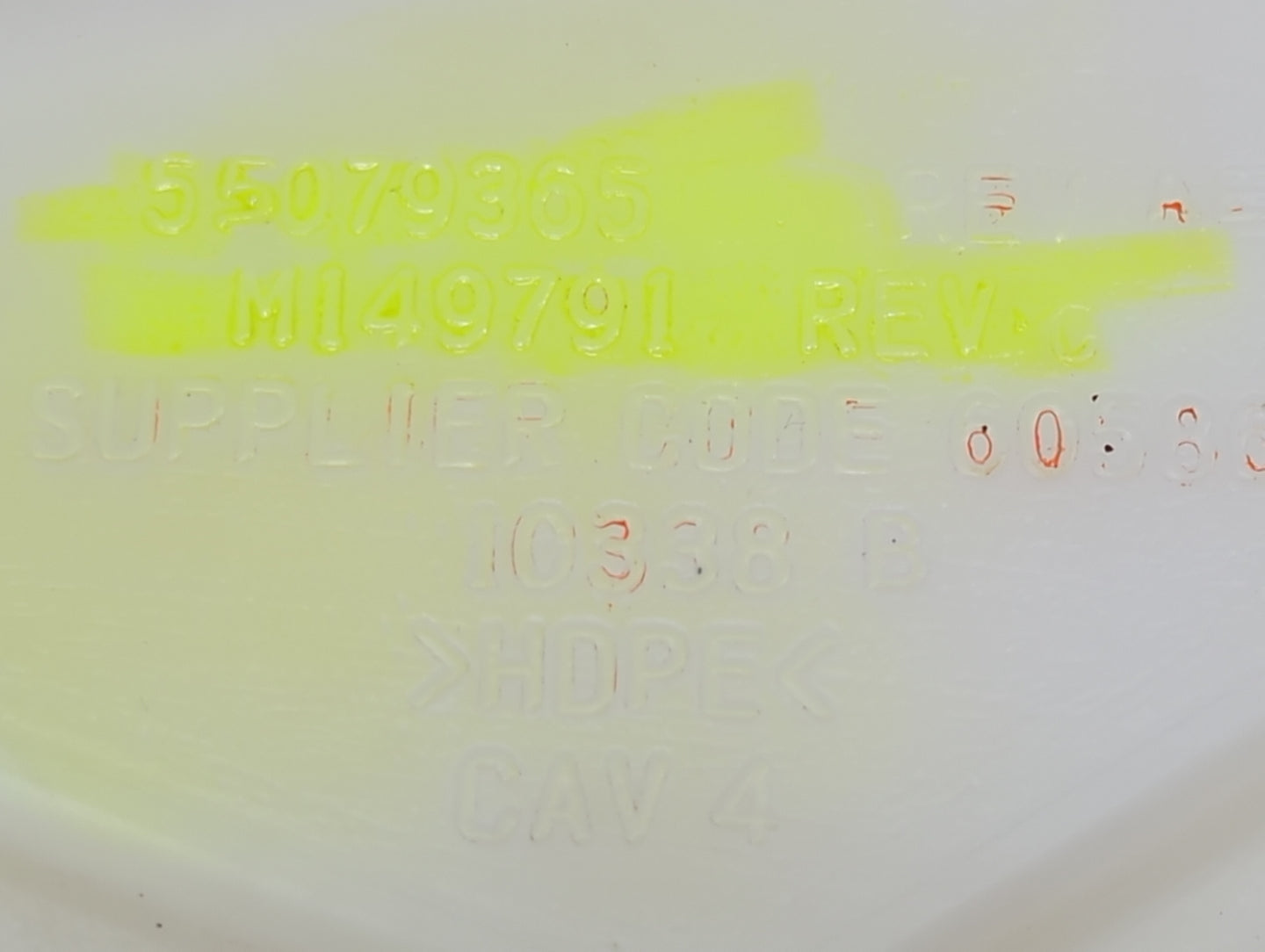 2014 Jeep Grand Cherokee Windshield Washer Fluid Reservoir Bottle Oem - Oemusedautoparts1.com