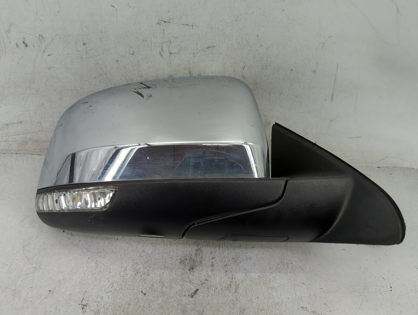 2014-2018 Jeep Grand Cherokee Passenger Side View Mirror - Right Door Mirror OEM Used - Oemusedautoparts1.com