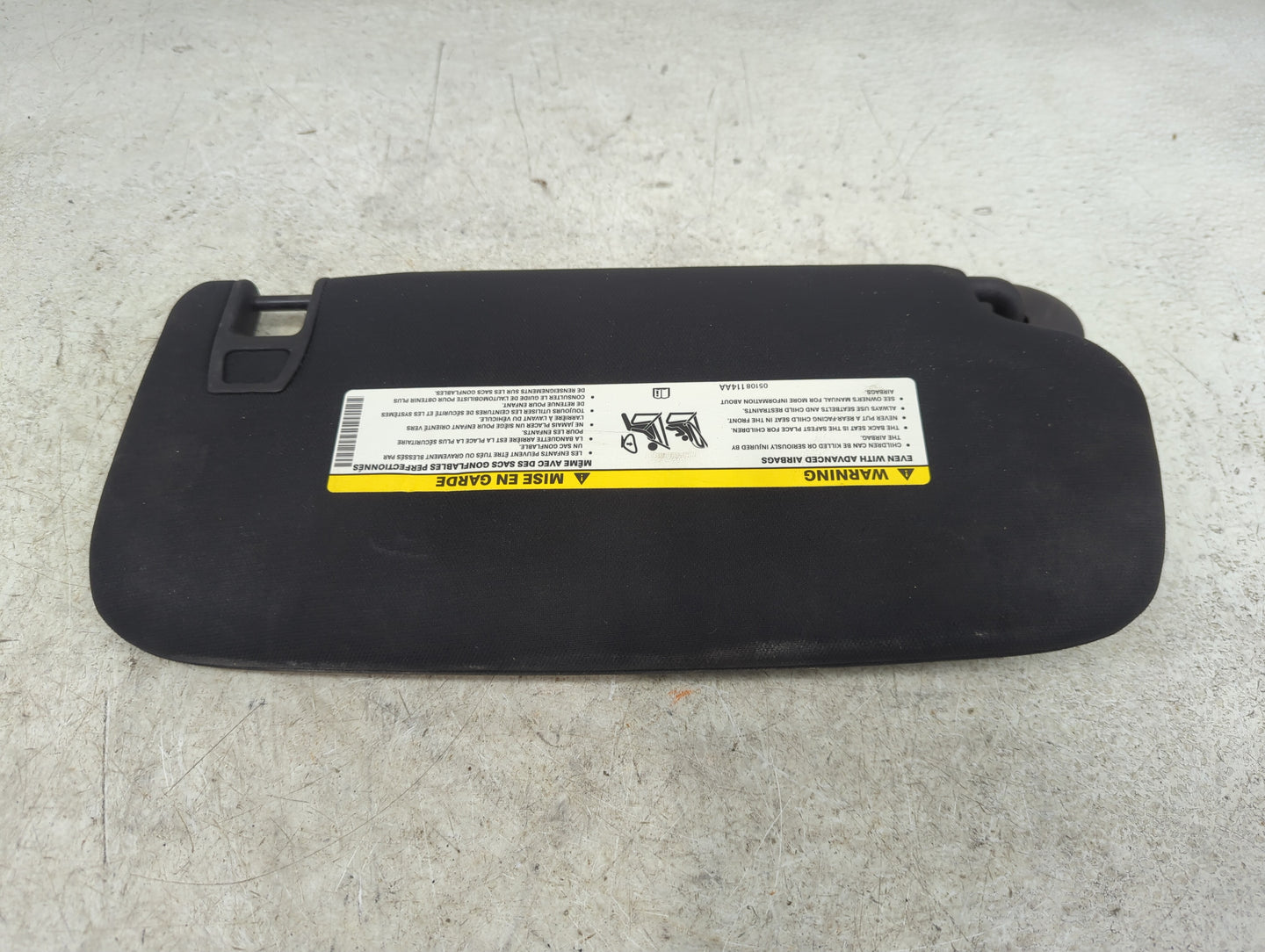 2014-2022 Jeep Grand Cherokee Sun Visor Shade Replacement Driver Left Mirror Fits OEM Used Auto Parts - Oemusedautoparts1.co
