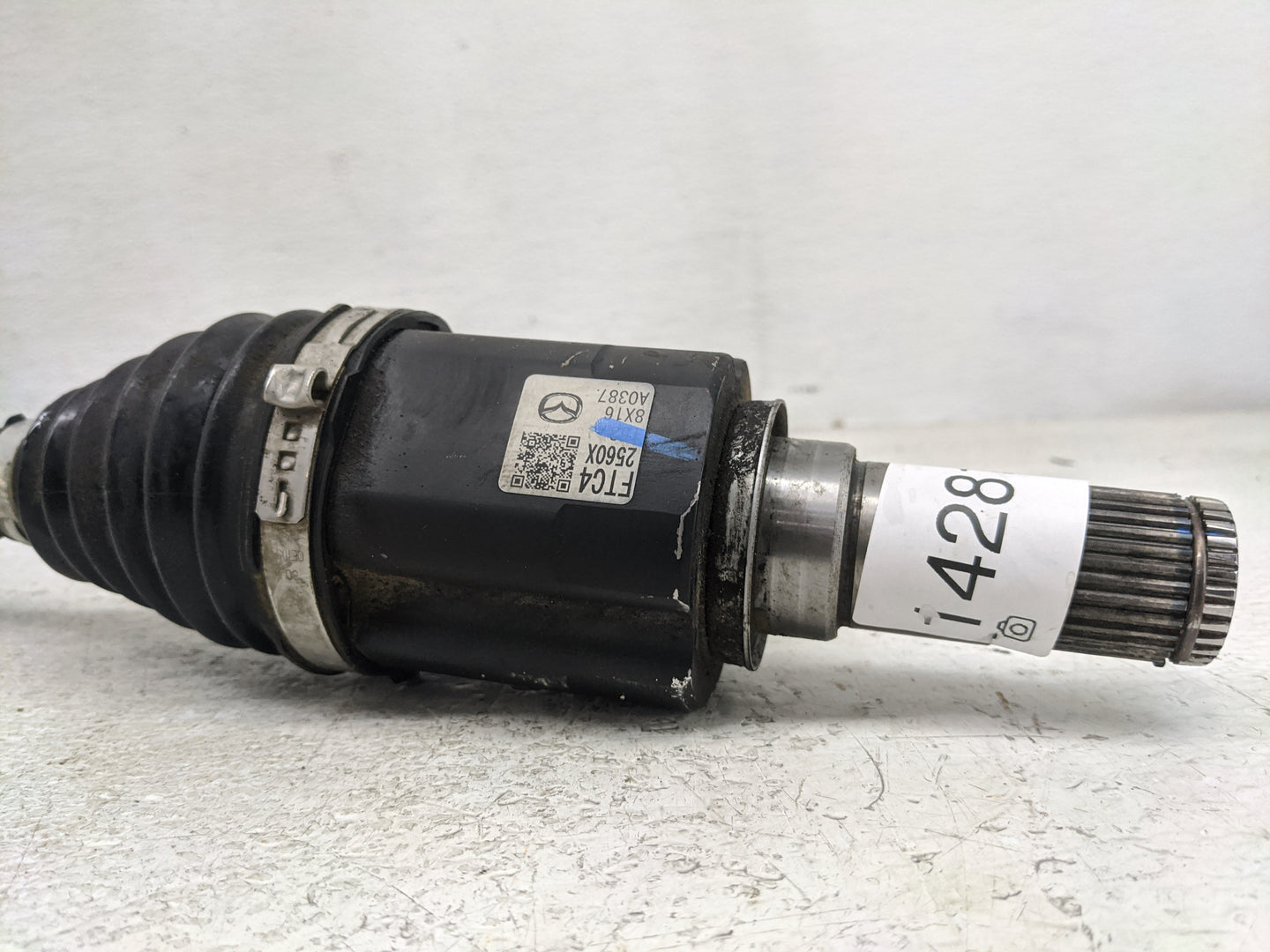 2011-2022 Jeep Grand Cherokee Axle Shaft Front Driver Cv C/v 1428108 - Oemusedautoparts1.com
