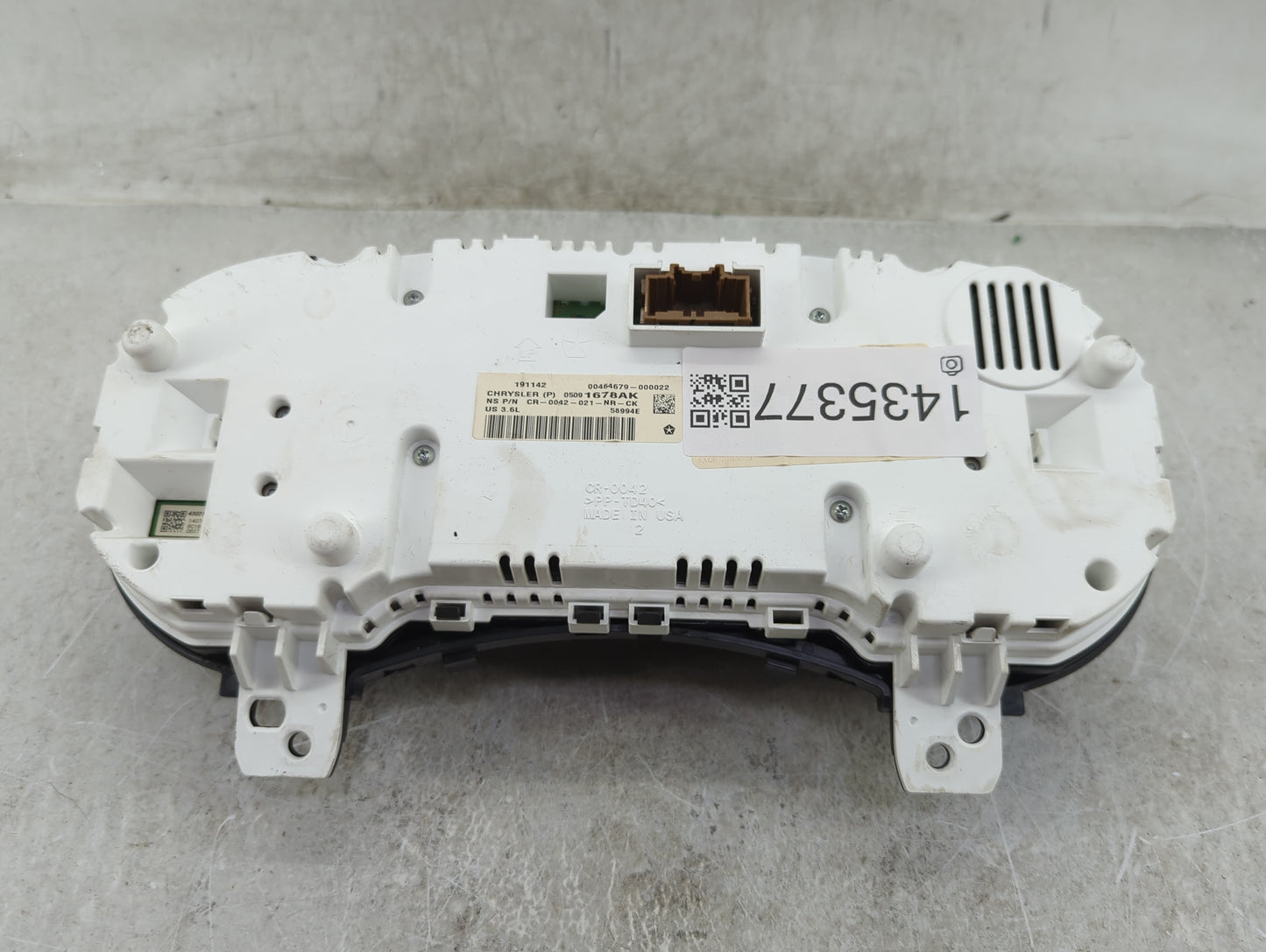 2014 Jeep Grand Cherokee Instrument Cluster Speedometer Gauges P/N:05070227B9R Fits OEM Used Auto Parts - Oemusedautoparts1.