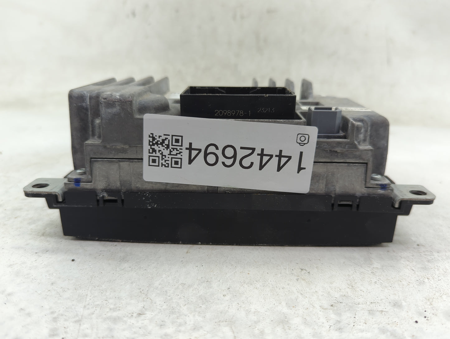 2014 Jeep Grand Cherokee Radio AM FM Cd Player Receiver Replacement P/N:P05091831AE 68224568AE, VP3rNA, 26670-2 Fits OEM Use