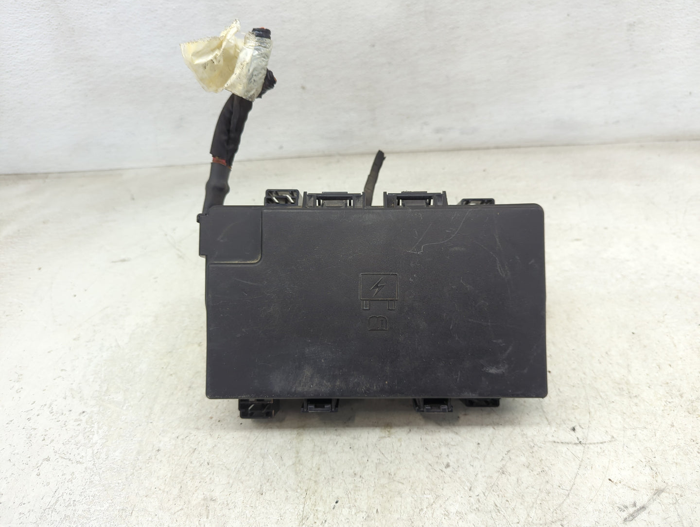 2014 Jeep Grand Cherokee Fusebox Fuse Box Panel Relay Module P/N:P68137439AD Fits OEM Used Auto Parts - Oemusedautoparts1.co