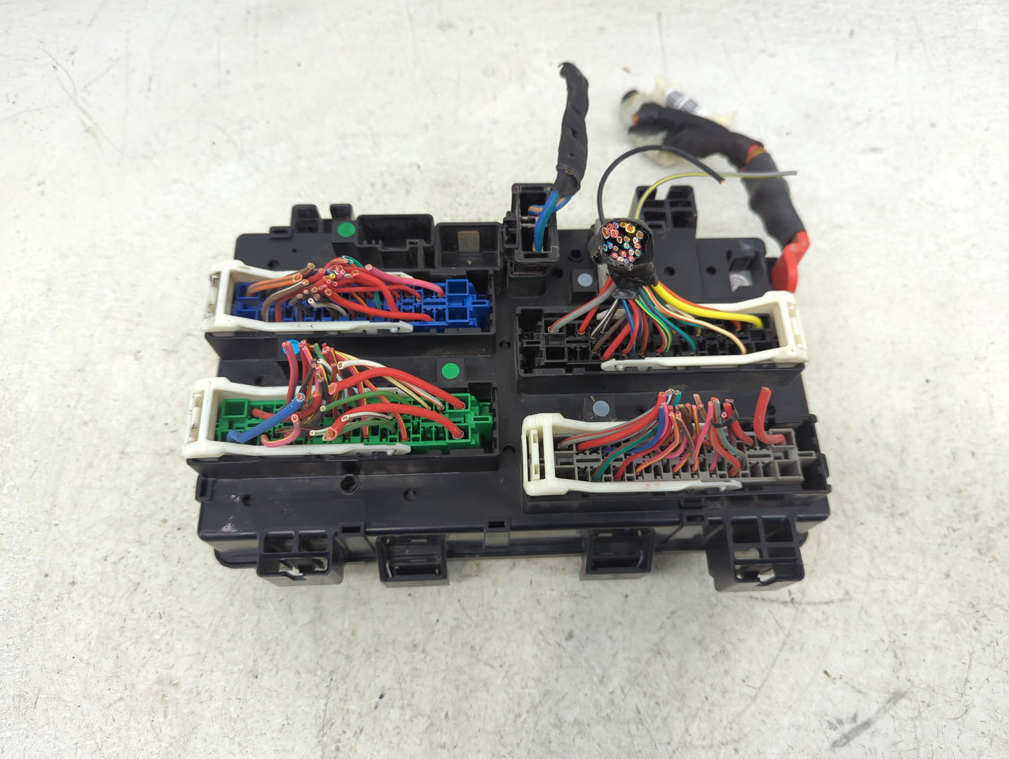 2014 Jeep Grand Cherokee Fusebox Fuse Box Panel Relay Module P/N:P68137439AD Fits OEM Used Auto Parts - Oemusedautoparts1.co