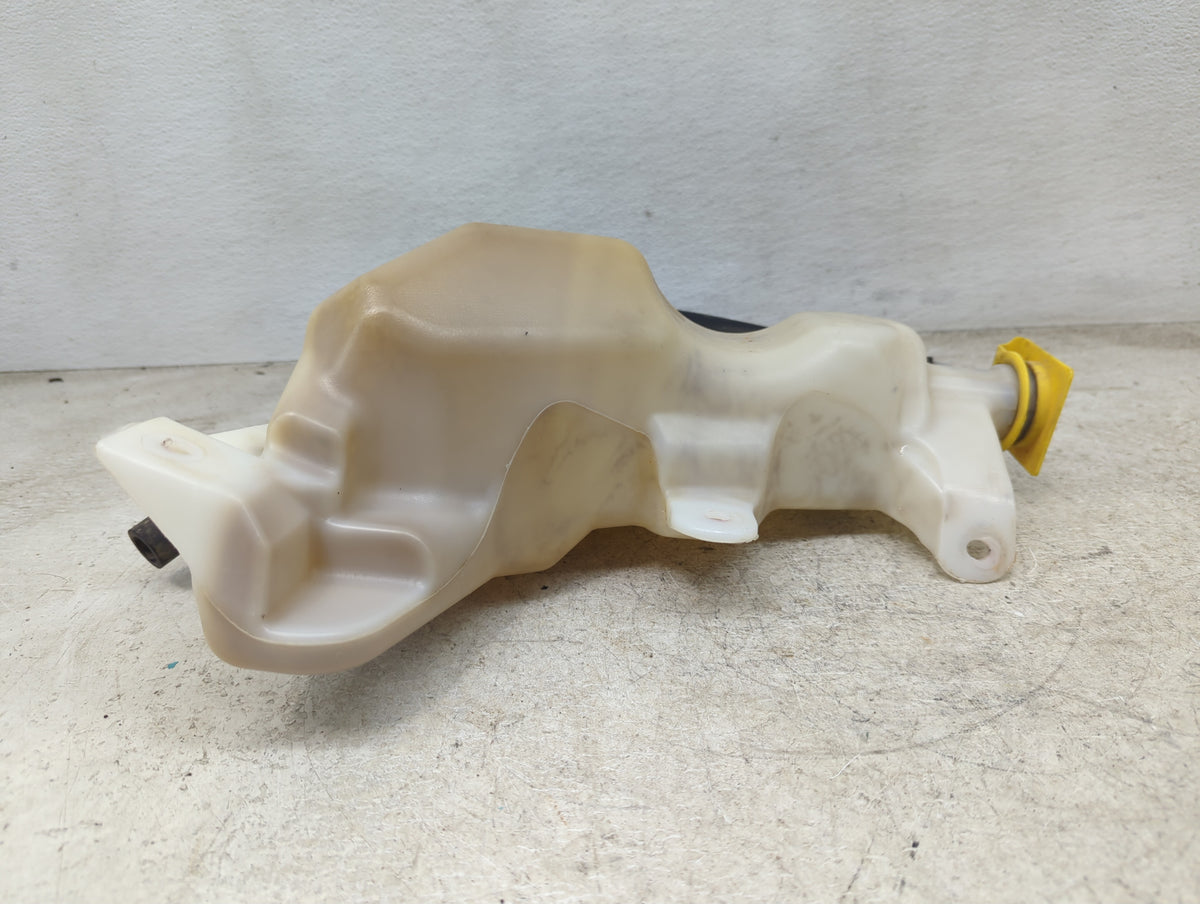 2011 Jeep Grand Cherokee Radiator Coolant Overflow Expansion Tank Bottle 1449280 - Oemusedautoparts1.com
