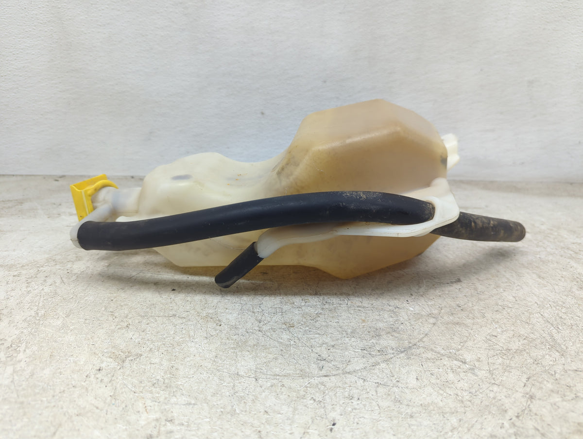 2011 Jeep Grand Cherokee Radiator Coolant Overflow Expansion Tank Bottle 1449280 - Oemusedautoparts1.com