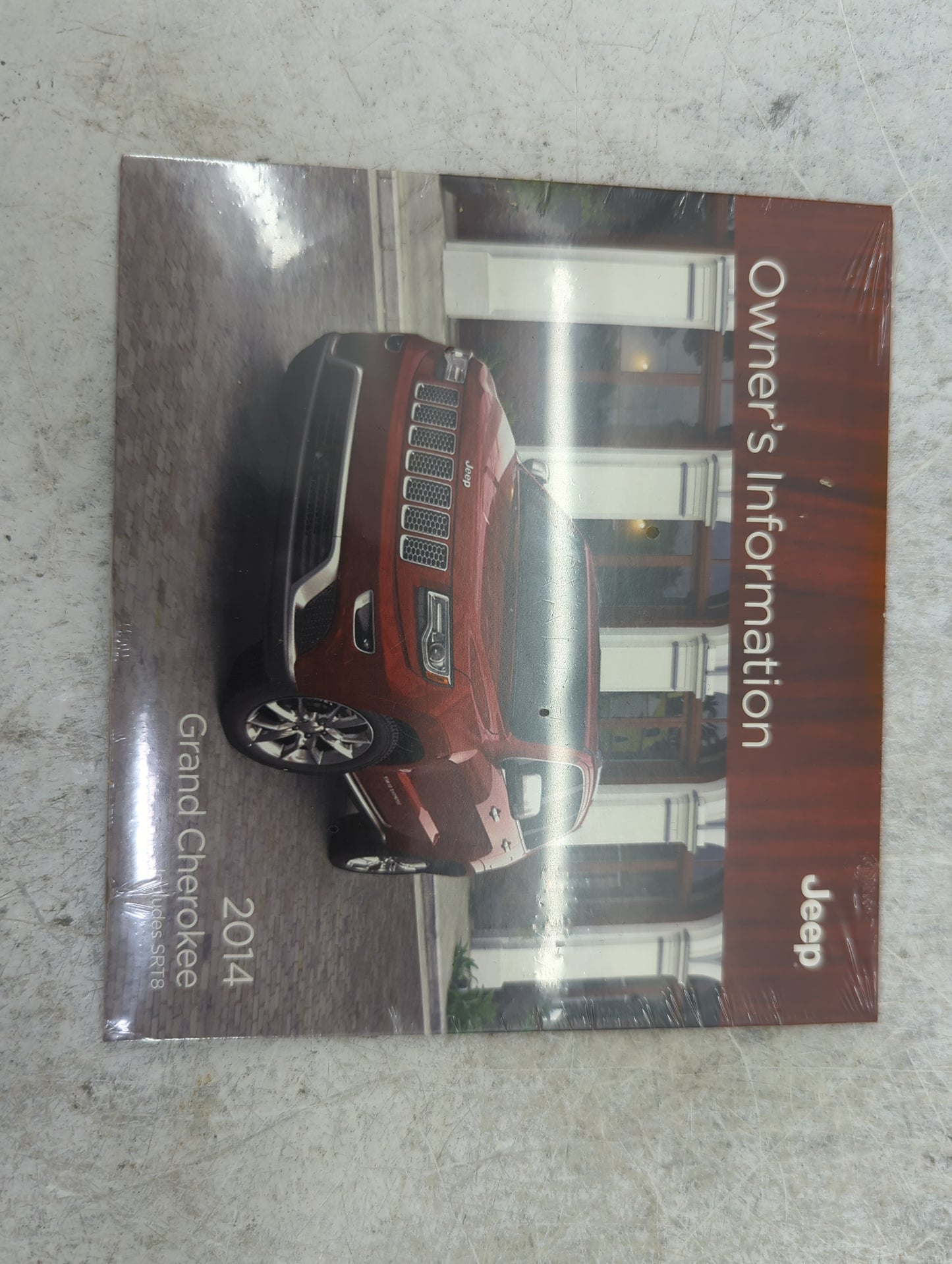 2014 Jeep Grand Cherokee Owners Manual Book Guide P/N:14WK741-926-AA OEM Used Auto Parts - Oemusedautoparts1.com