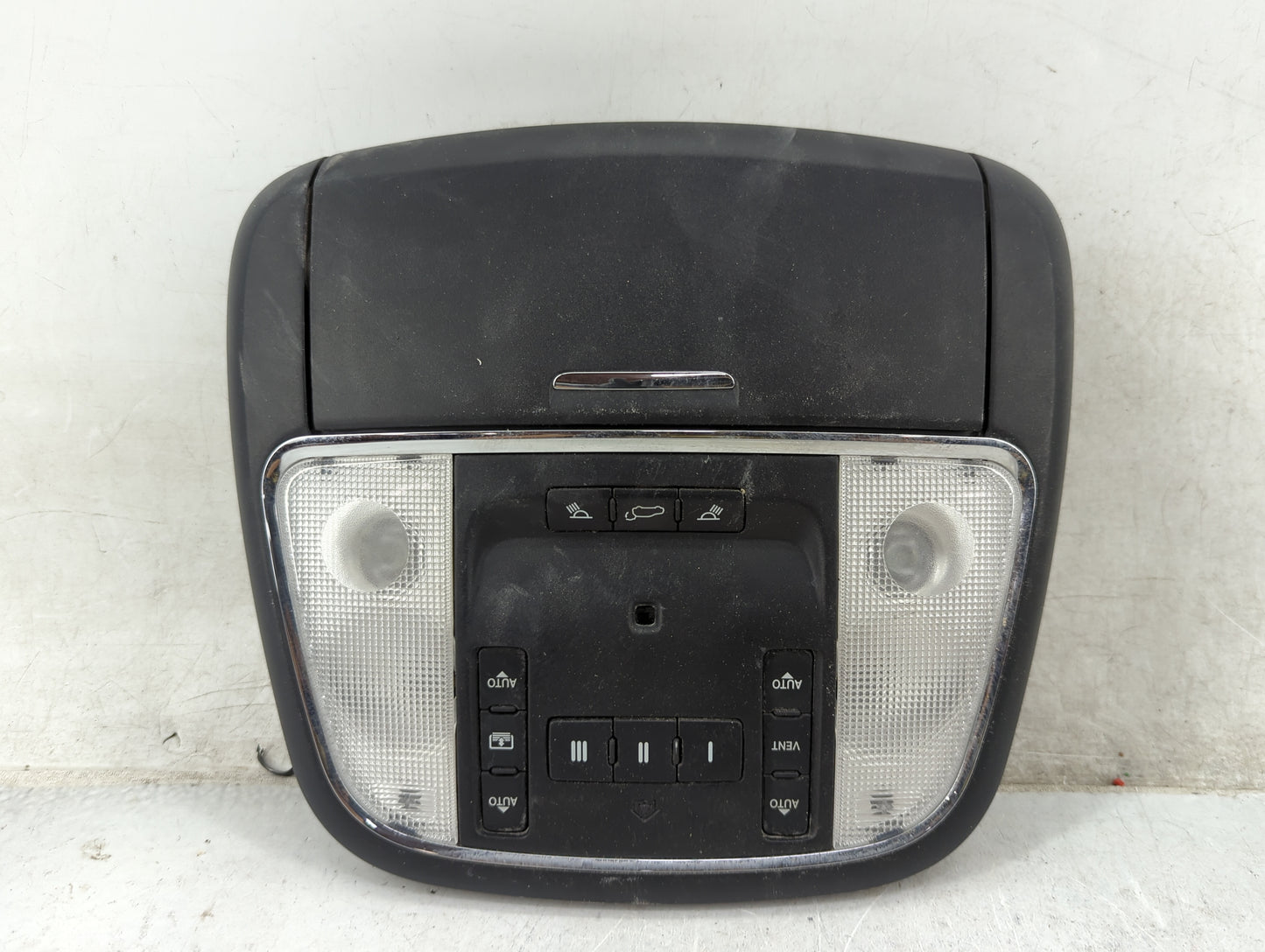 2011-2015 Jeep Grand Cherokee Overhead Roof Console 1465809 - Oemusedautoparts1.com