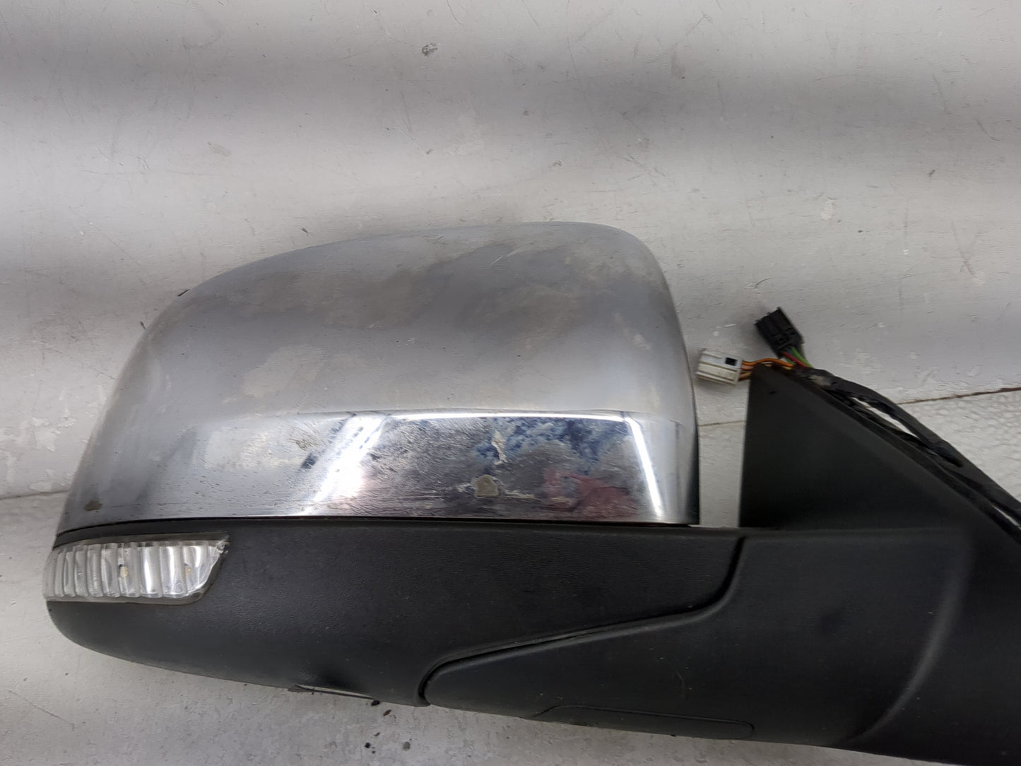 2014-2018 Jeep Grand Cherokee Passenger Side View Mirror - Right Door Mirror OEM Used - Oemusedautoparts1.com