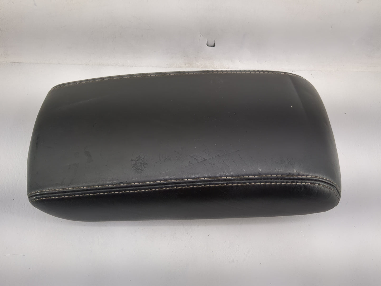 2014-2017 Jeep Grand Cherokee Center Console Armrest Cover Lid P/N:X85007601BL Fits Fits 2014 2015 2016 2017 OEM Used Auto P