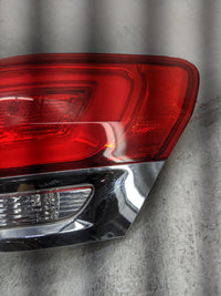 2014-2016 Jeep Grand Cherokee Tail Light Assembly Passenger Right OEM P/N:P68110016AC F00 HTC 4026 02 Fits Fits 2014 2015 20