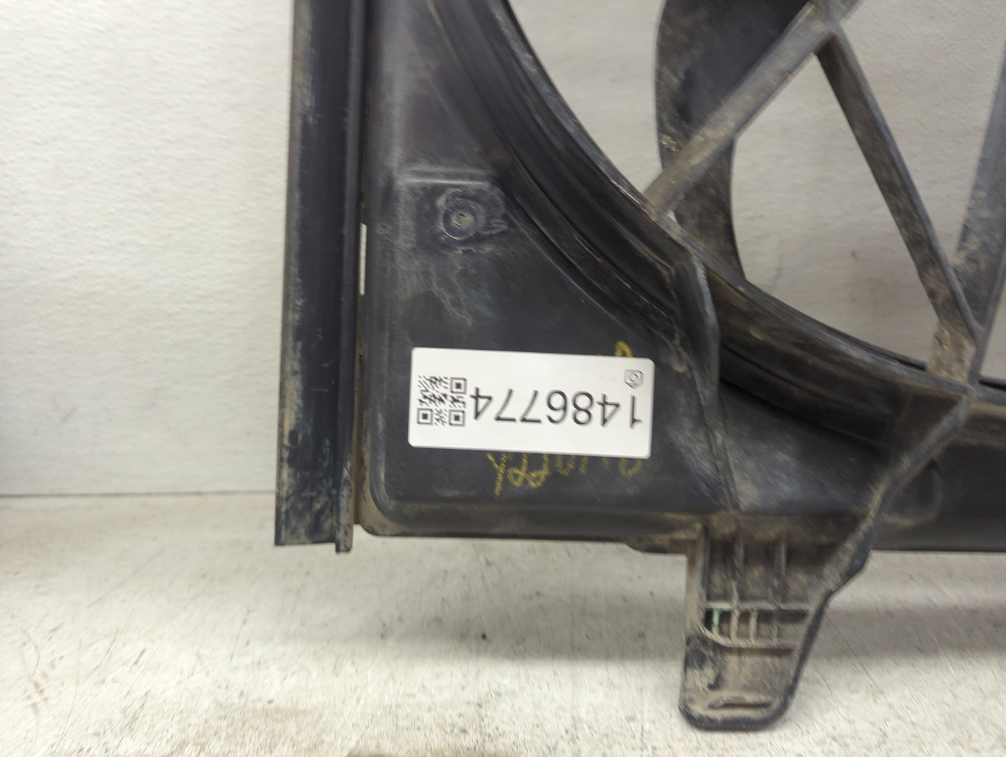 2011-2022 Jeep Grand Cherokee Electric Radiator Cooling Fan Motor Assembly P/N:55038992AD Fits OEM Used Auto Parts - Oemused