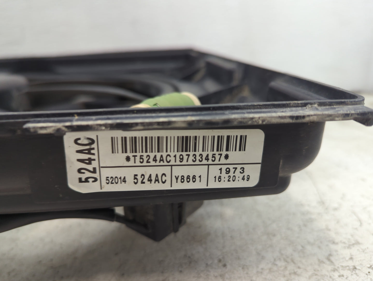 2011-2022 Jeep Grand Cherokee Electric Radiator Cooling Fan Motor Assembly P/N:52014524AC T524AC19733457 Fits OEM Used Auto 
