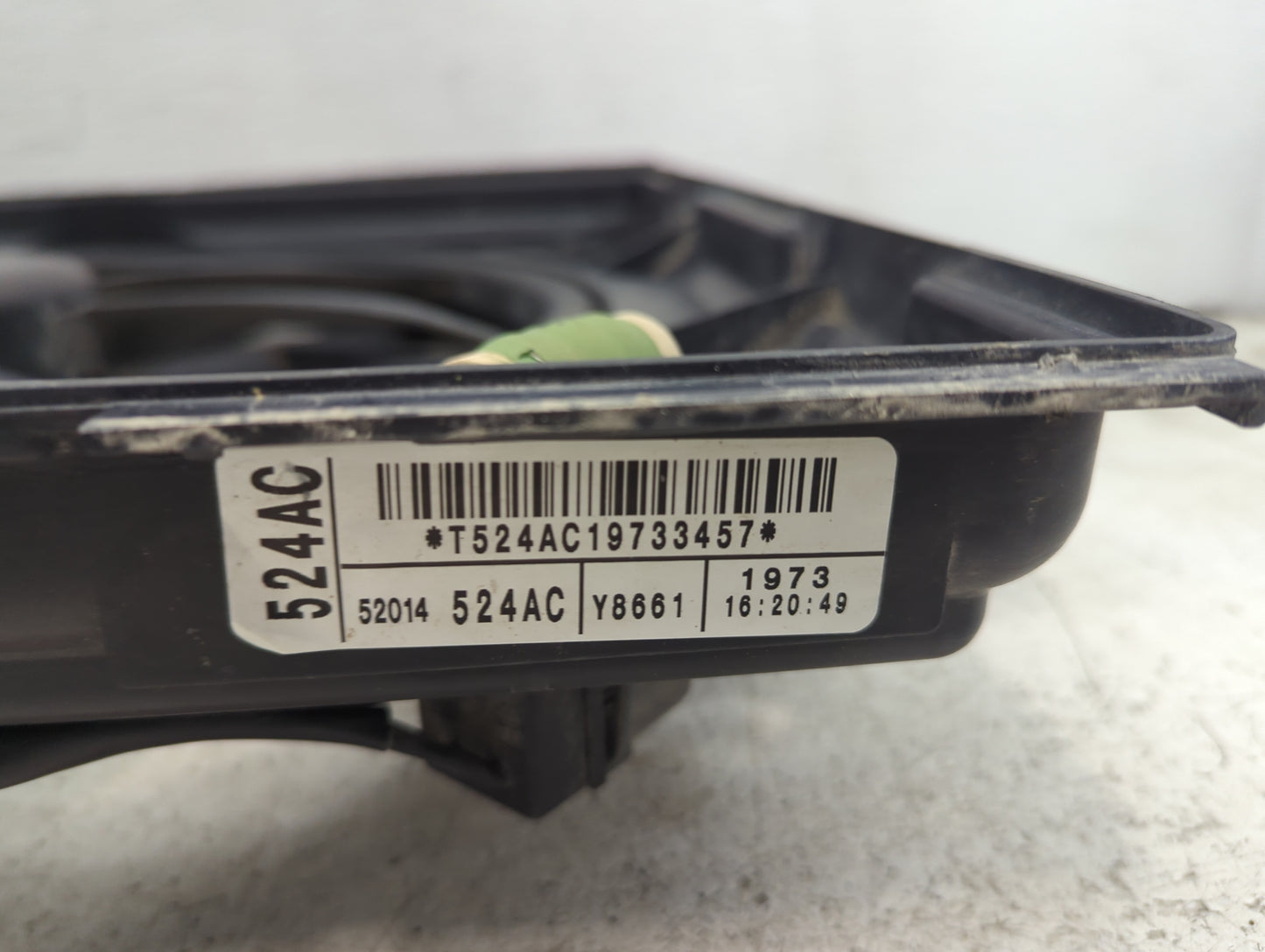 2011-2022 Jeep Grand Cherokee Electric Radiator Cooling Fan Motor Assembly P/N:52014524AC T524AC19733457 Fits OEM Used Auto 