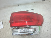 2014 Jeep Grand Cherokee Tail Light Assembly Passenger Right OEM P/N:P68110016AF F00 HTC 4026 25 Fits OEM Used Auto Parts - 