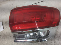 2014 Jeep Grand Cherokee Tail Light Assembly Passenger Right OEM P/N:P68110016AF F00 HTC 4026 25 Fits OEM Used Auto Parts - 
