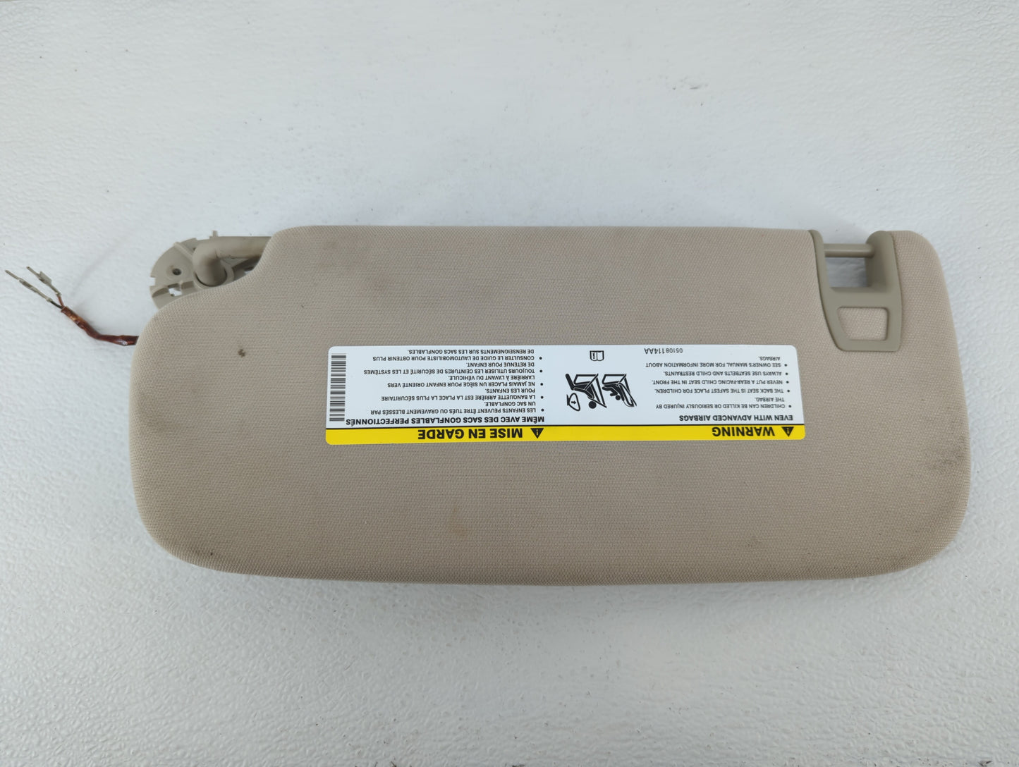 2014-2022 Jeep Grand Cherokee Sun Visor Shade Replacement Passenger Right Mirror Fits OEM Used Auto Parts - Oemusedautoparts