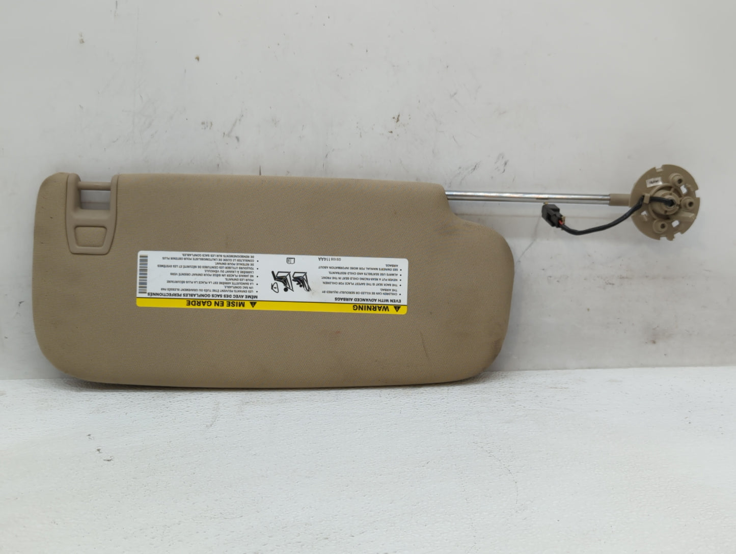 2014-2022 Jeep Grand Cherokee Sun Visor Shade Replacement Passenger Right Mirror Fits OEM Used Auto Parts - Oemusedautoparts
