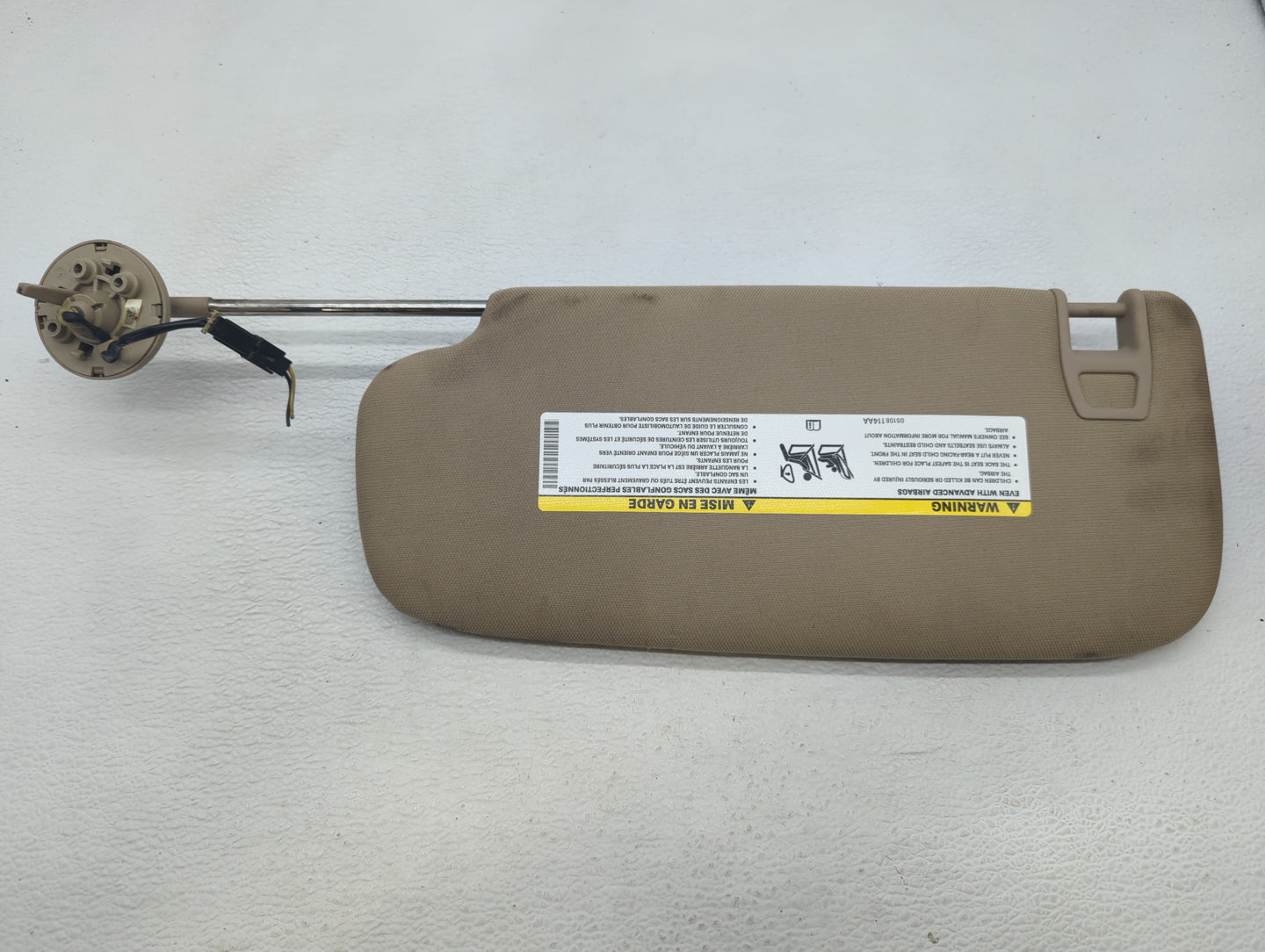 2014-2022 Jeep Grand Cherokee Sun Visor Shade Replacement Passenger Right Mirror Fits OEM Used Auto Parts - Oemusedautoparts