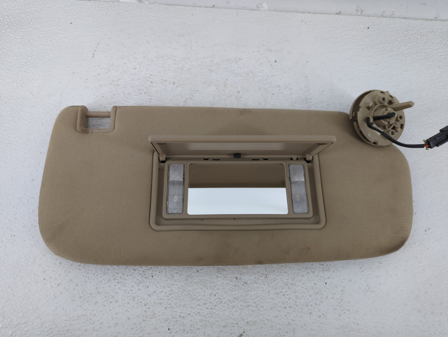 2014-2022 Jeep Grand Cherokee Sun Visor Shade Replacement Passenger Right Mirror Fits OEM Used Auto Parts - Oemusedautoparts