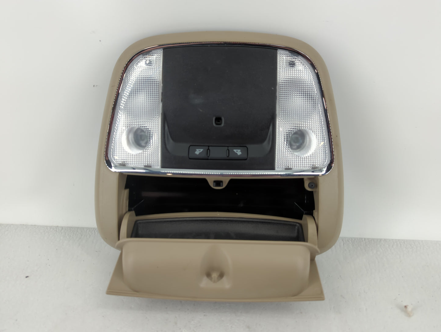 2014 Jeep Grand Cherokee Overhead Roof Console - Oemusedautoparts1.com