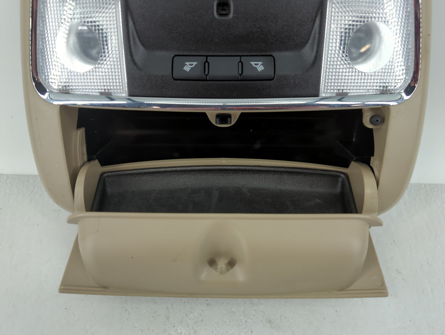 2014 Jeep Grand Cherokee Overhead Roof Console - Oemusedautoparts1.com