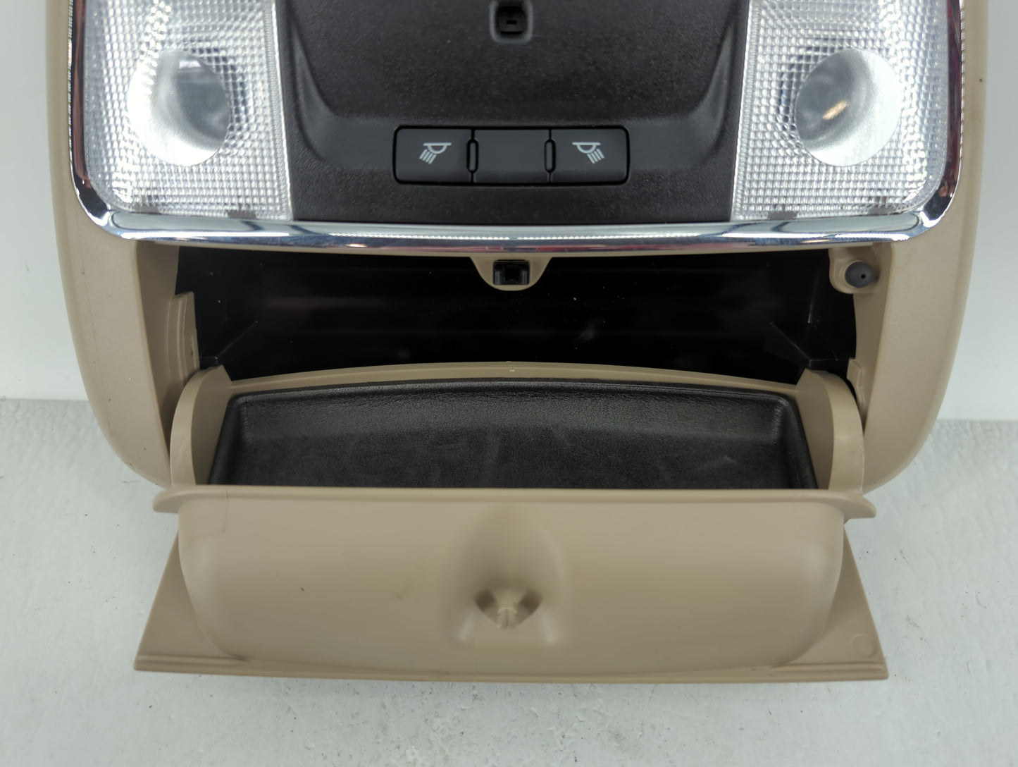 2014 Jeep Grand Cherokee Overhead Roof Console - Oemusedautoparts1.com
