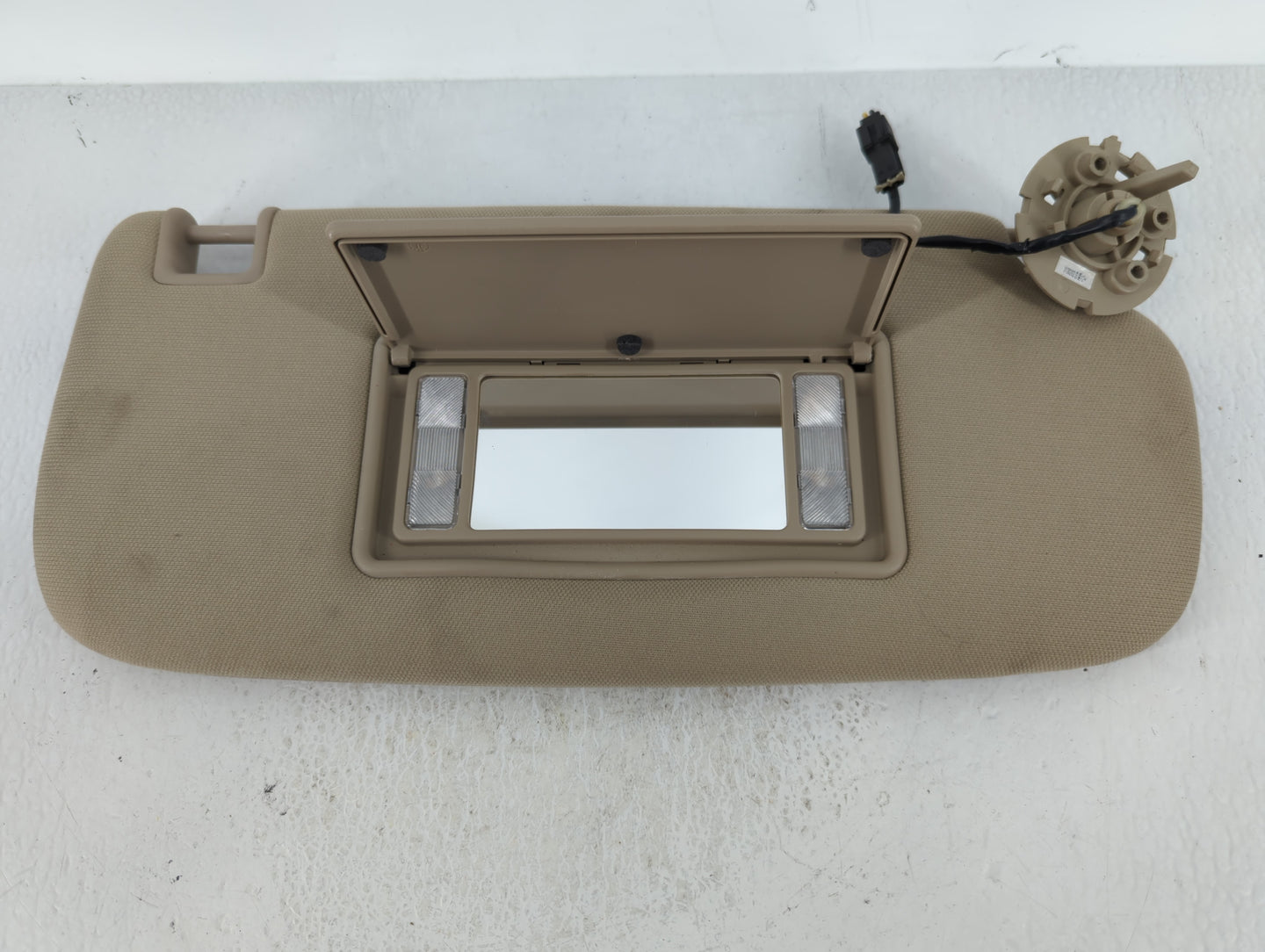 2014-2022 Jeep Grand Cherokee Sun Visor Shade Replacement Passenger Right Mirror Fits OEM Used Auto Parts - Oemusedautoparts
