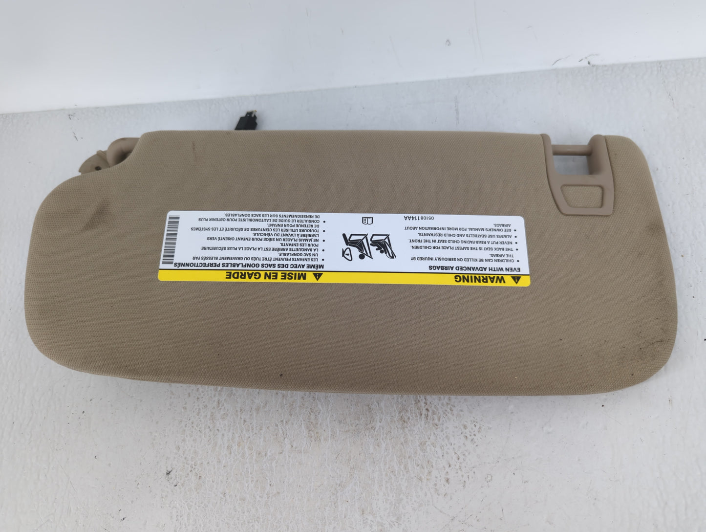 2014-2022 Jeep Grand Cherokee Sun Visor Shade Replacement Passenger Right Mirror Fits OEM Used Auto Parts - Oemusedautoparts