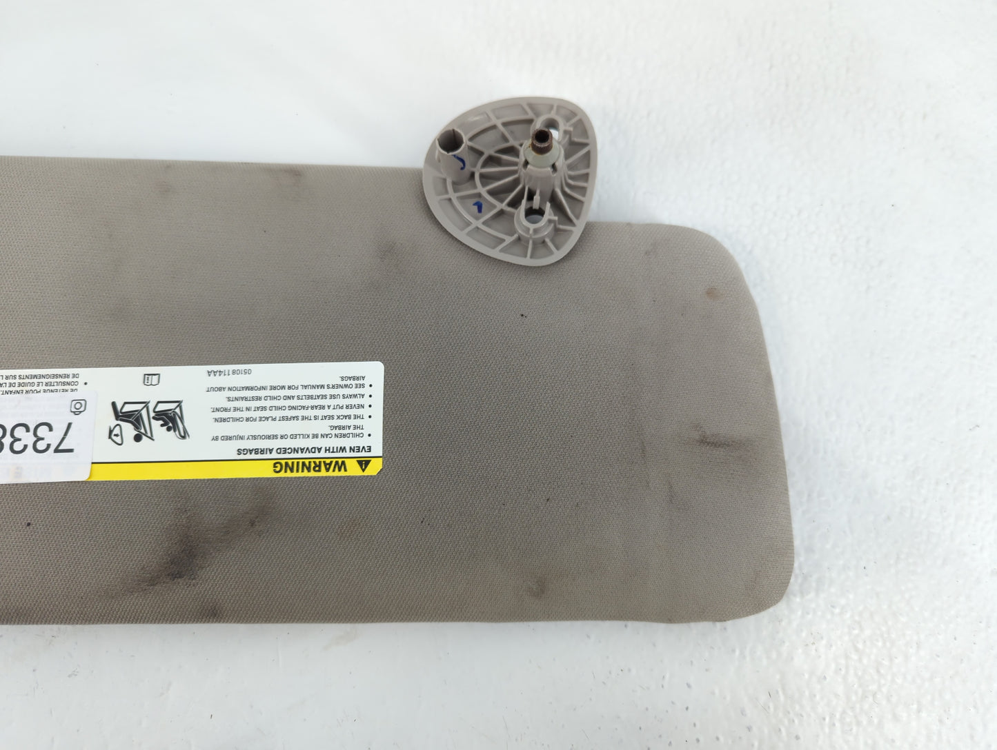 2014 Jeep Grand Cherokee Sun Visor Shade Replacement Driver Left Mirror Fits OEM Used Auto Parts - Oemusedautoparts1.com