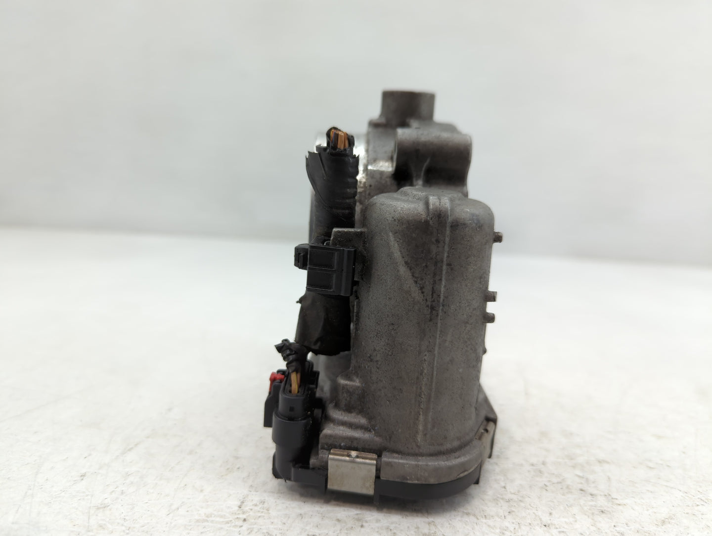 2011-2022 Jeep Grand Cherokee Throttle Body P/N:05184349AC Fits Fits 2011 2012 2013 2014 2015 2016 2017 2018 2019 2020 2021 